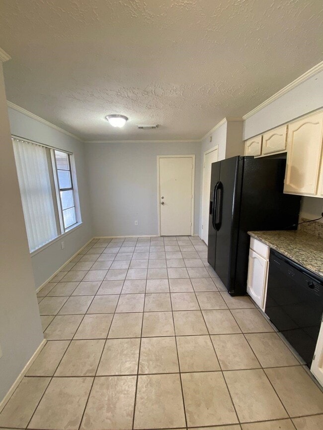 Building Photo - 6406 Brookgate Dr