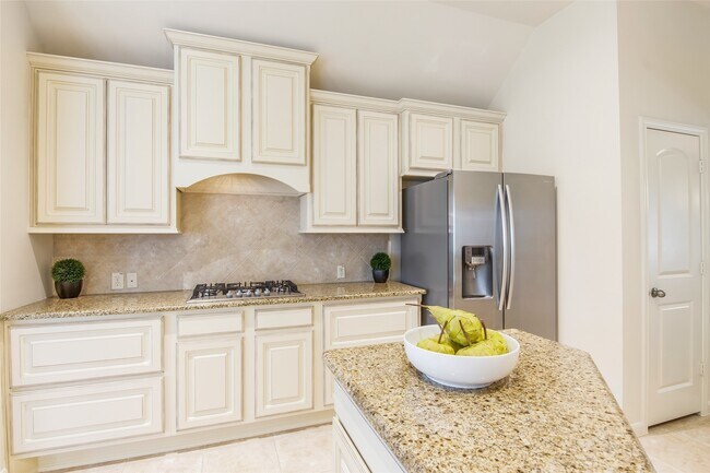 Building Photo - 26819 Shoal Hollow Ct