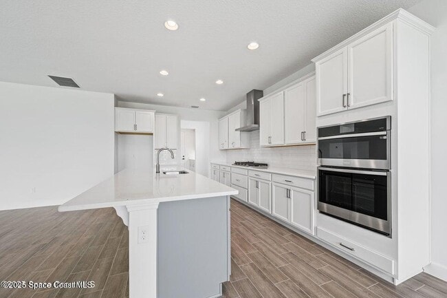 Building Photo - 2737 Kamin Dr