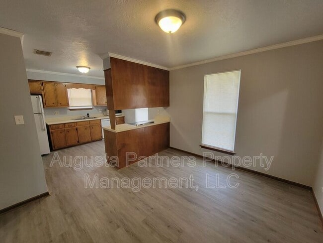 Building Photo - 4536 Hillside Dr