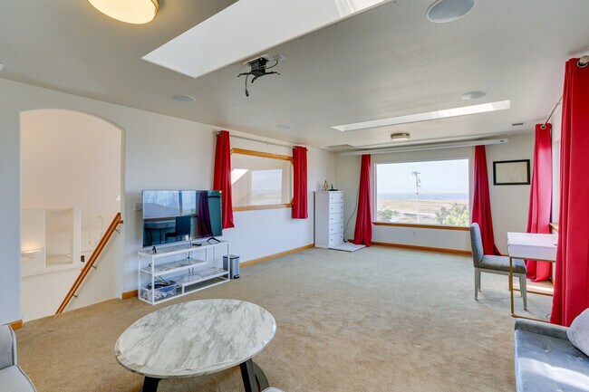 Building Photo - 5370 Bay Pointe Ct