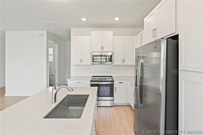 Building Photo - 5604 Stradella Dr