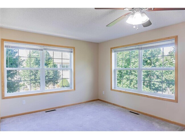 Building Photo - 875 Braunworth Ct