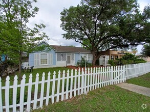 Building Photo - 1047 Donaldson Ave