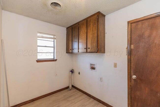 Building Photo - 5314 Briar St