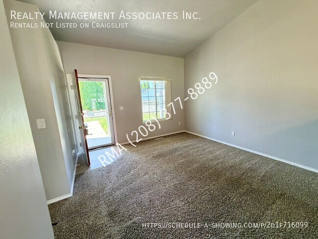 Building Photo - 1442 W Hayfield Ct