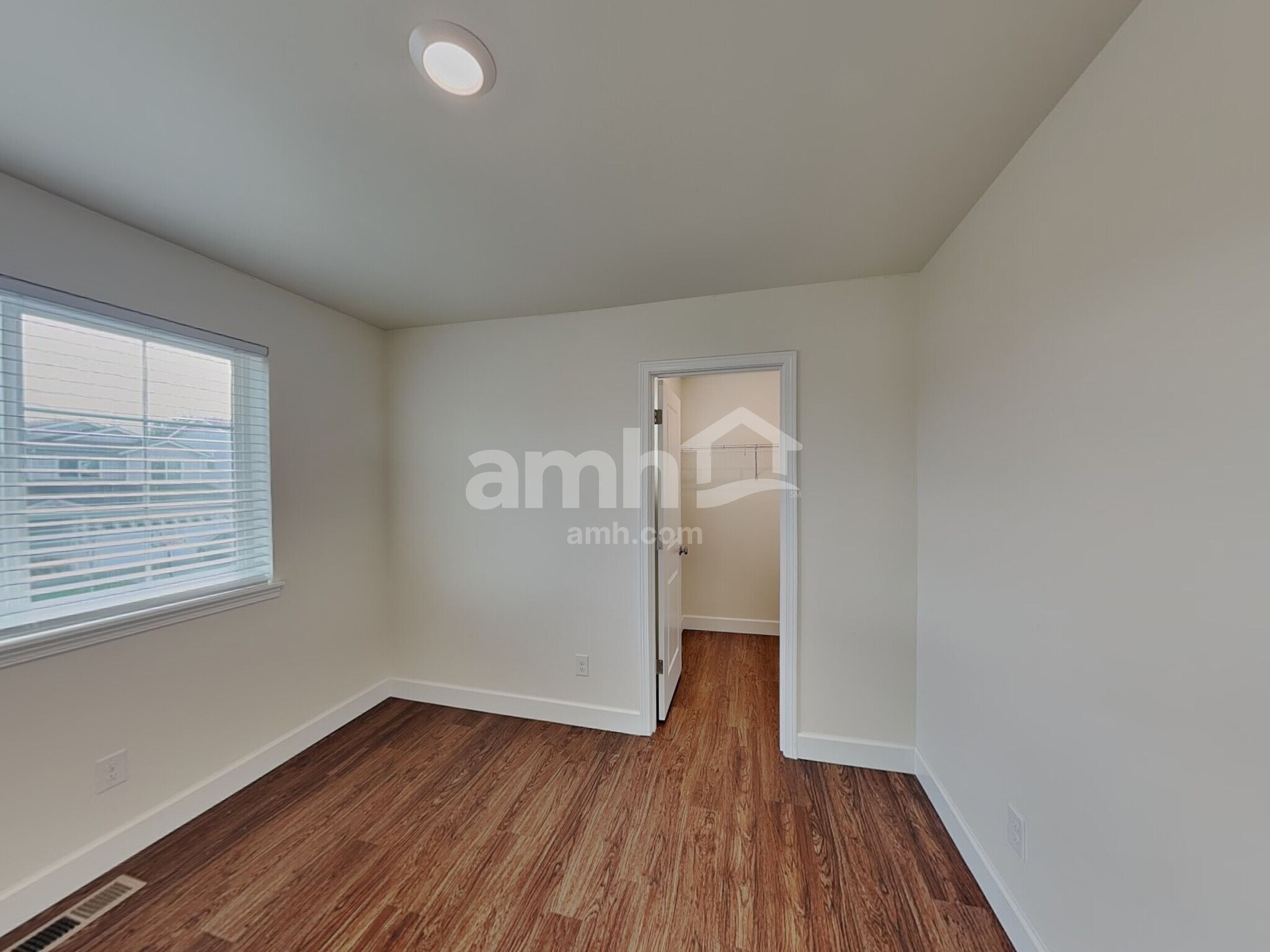 Building Photo - 10309 21st Pl SE