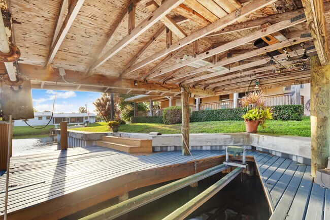 Building Photo - 1059 Carambola Cir