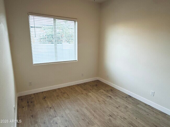 Building Photo - 2119 N Pacey Rd