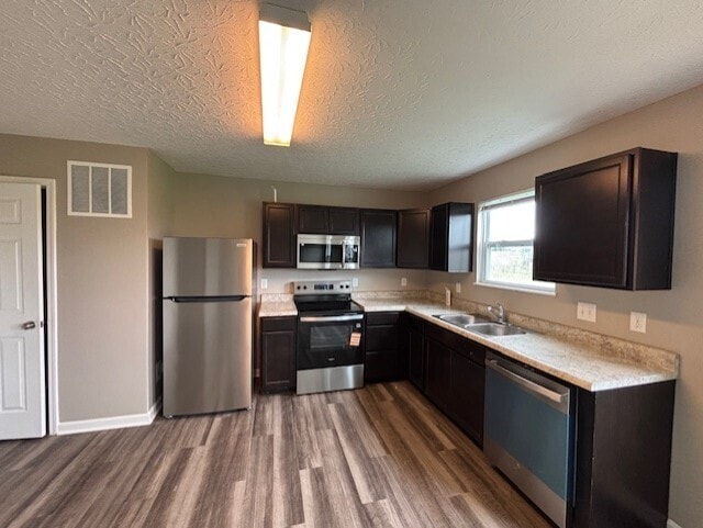 Building Photo - 833 Prescot Cir