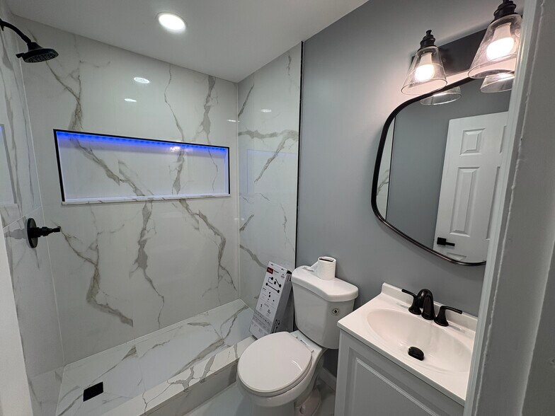 Building Photo - 1713 Binnacle Rd