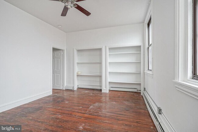 Building Photo - 1523 N 27th St