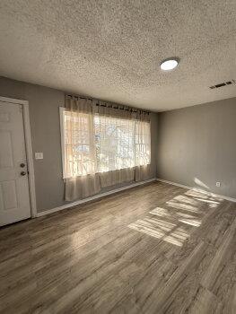 Building Photo - 1905 Hasley Dr