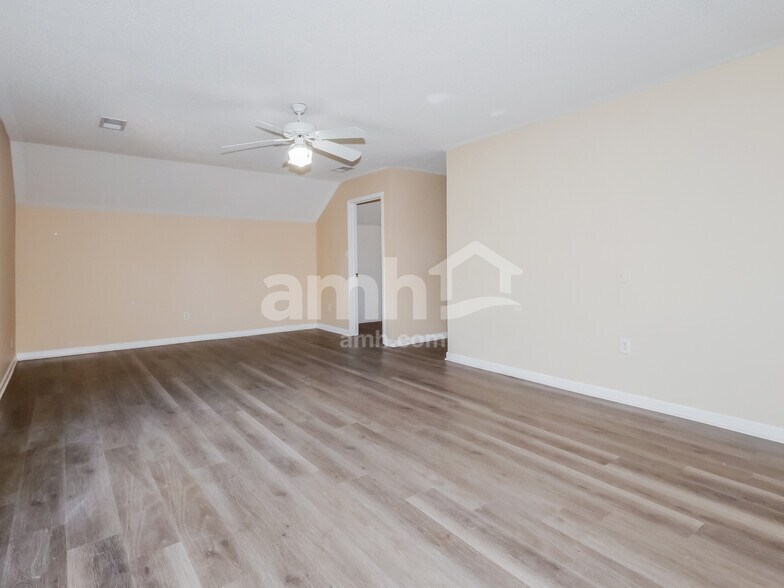 Building Photo - 11642 Mahogany Dr