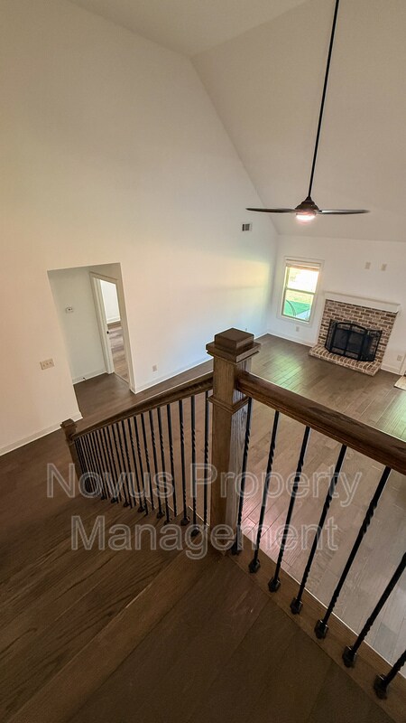 Building Photo - 338 Brookstone Dr