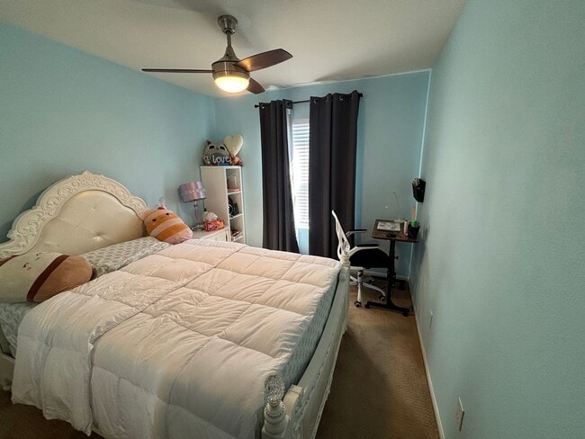 Building Photo - Spacious 3-Bedroom Home with a Big Loft & Community Pool in Saugus!