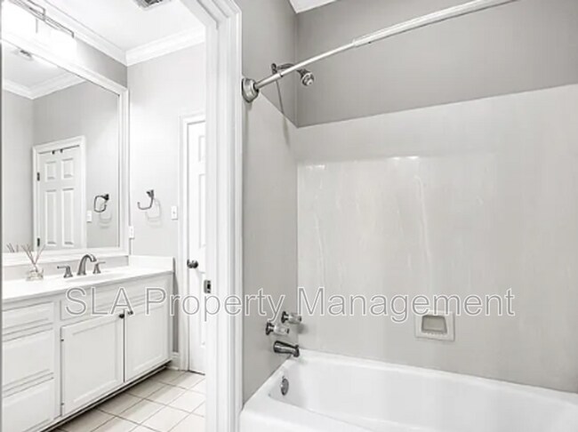Building Photo - 17745 W Colony Way