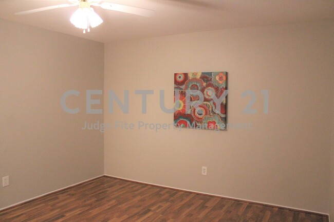 Building Photo - Super Cute 4/2/1 in East Plano For Rent!