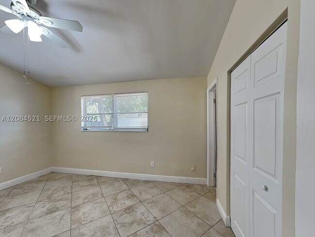 Building Photo - 11674 Oleander Dr