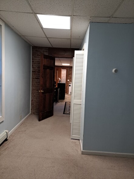 Building Photo - 2130 Avon Geneseo Rd