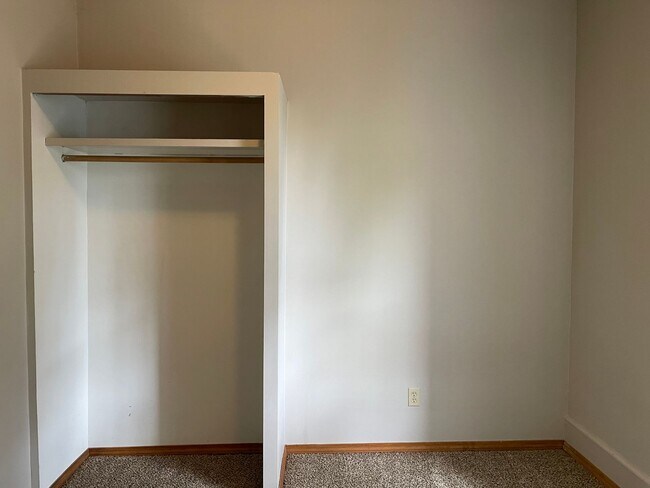 Building Photo - M1614 #1-3