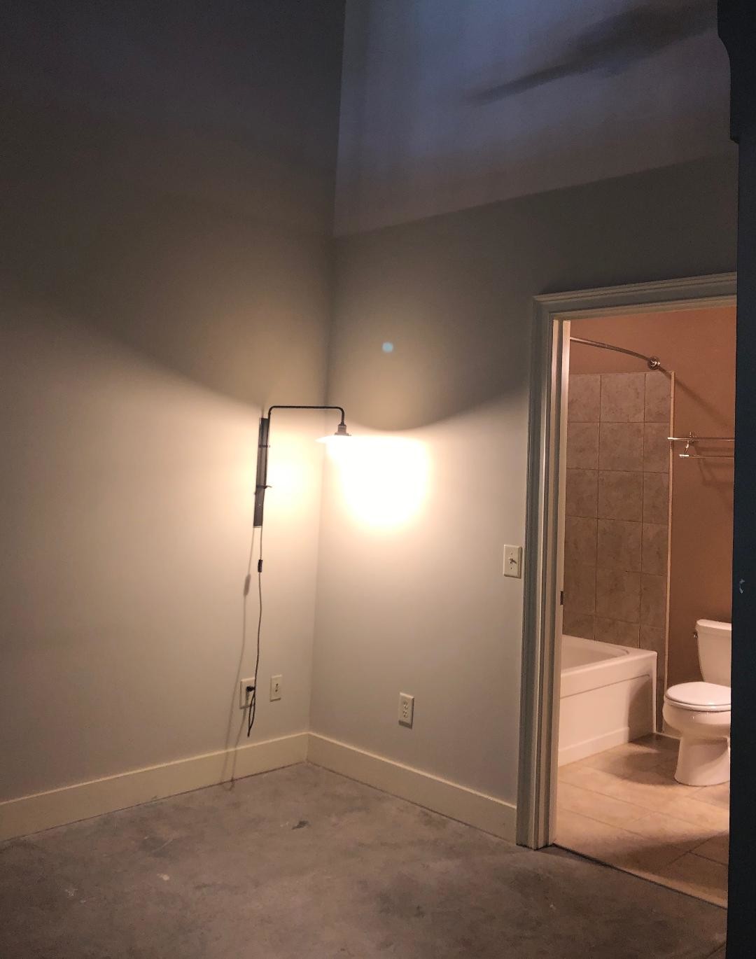 416 Bedroom - 1201 Front Ave