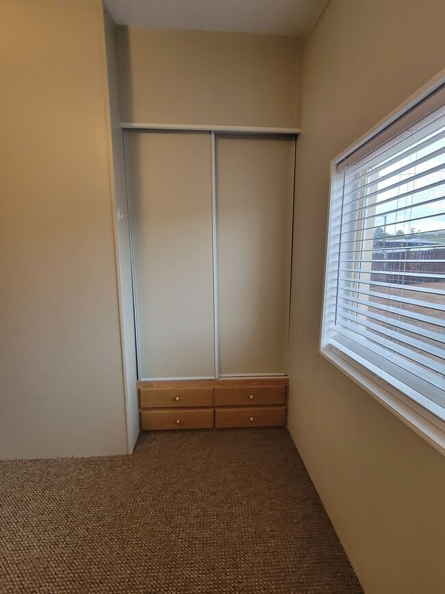 Building Photo - For Rent – 3 Bedroom, 2 Bath Home Near Old...