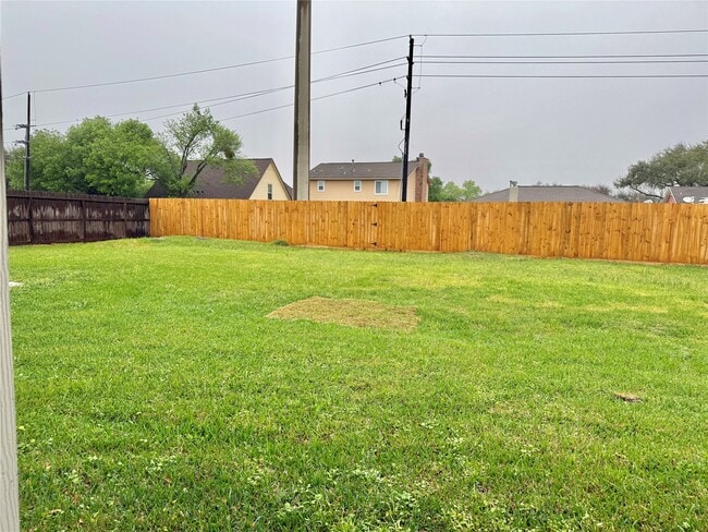 Building Photo - 3007 Wagon Trail Dr