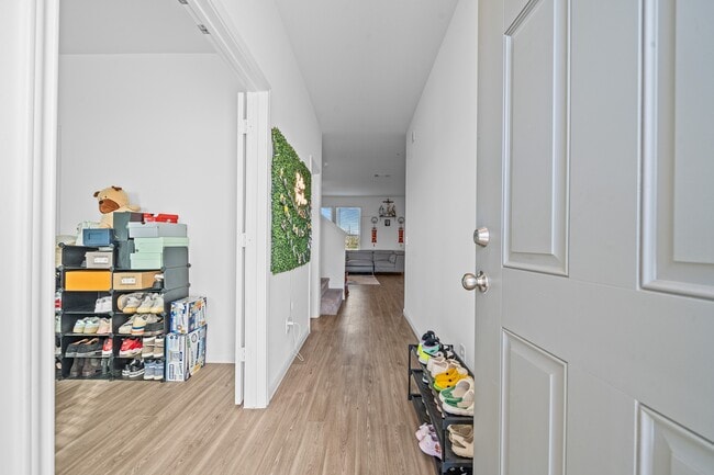 Building Photo - 10714 Cashew Run Ln