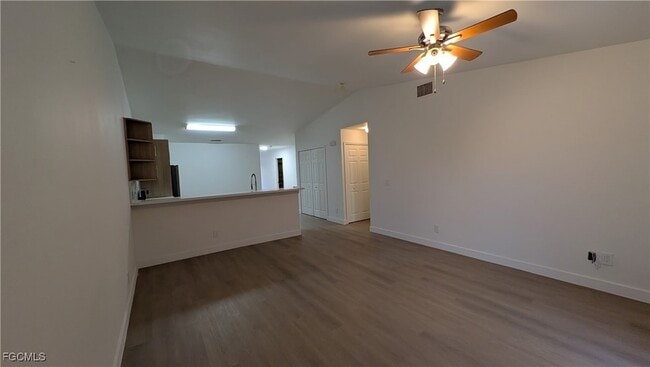 Building Photo - 5114 27th St SW