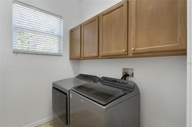 Building Photo - 5270 Rishley Run Way
