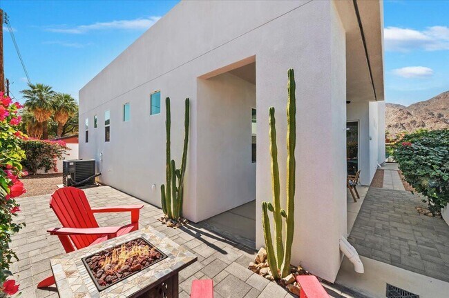 Building Photo - 53900 Avenida Ramirez