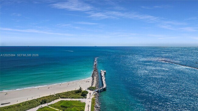 Building Photo - 4001 S Ocean Dr