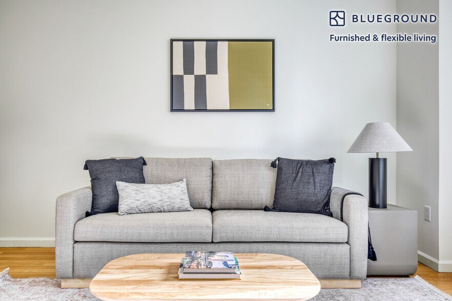 Building Photo - 4-75-75 48th Ave