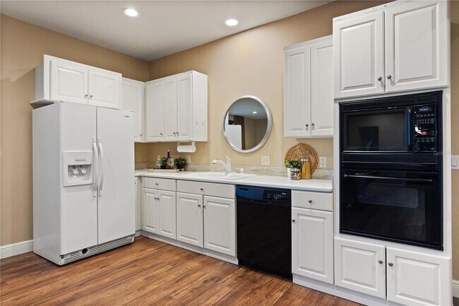 Building Photo - 286 Mileham Dr