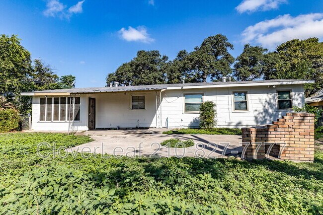 Building Photo - 206 Williamsburg Pl