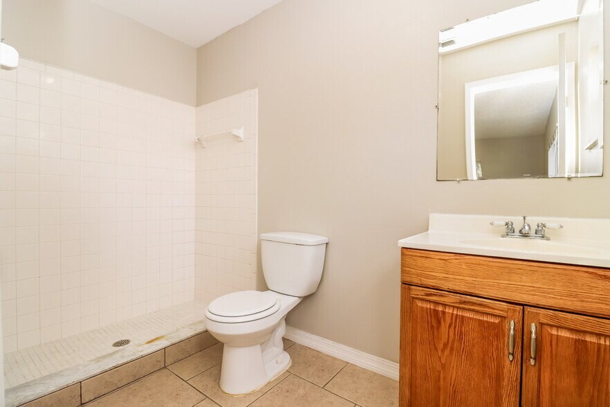 Building Photo - 4348 Trout Dr SE
