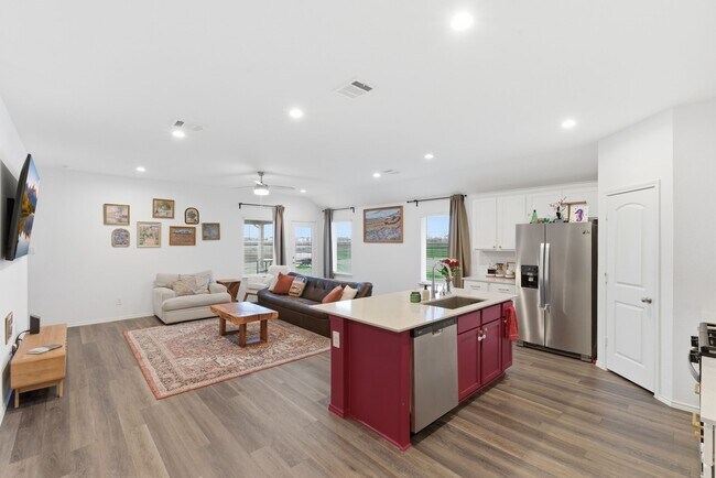 Building Photo - 322 Coral Drift Ct