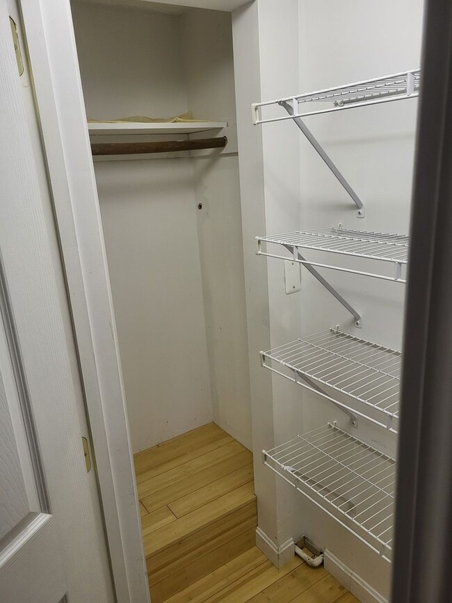 Building Photo - 5 Dupaw Gould Rd