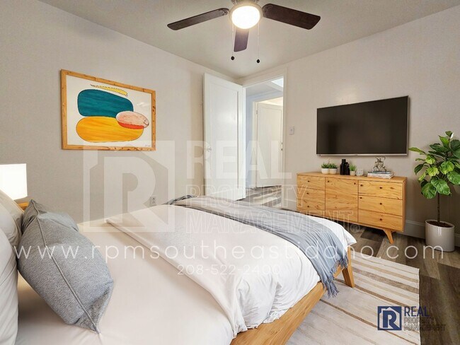 Building Photo - Newly Renovated, Clean & Bright 2 Bedroom, 1 Bathroom Apartment for Rent in Shelley - Washer/Drye...