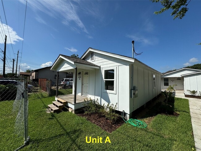 Primary Photo - 8214 Livingston St