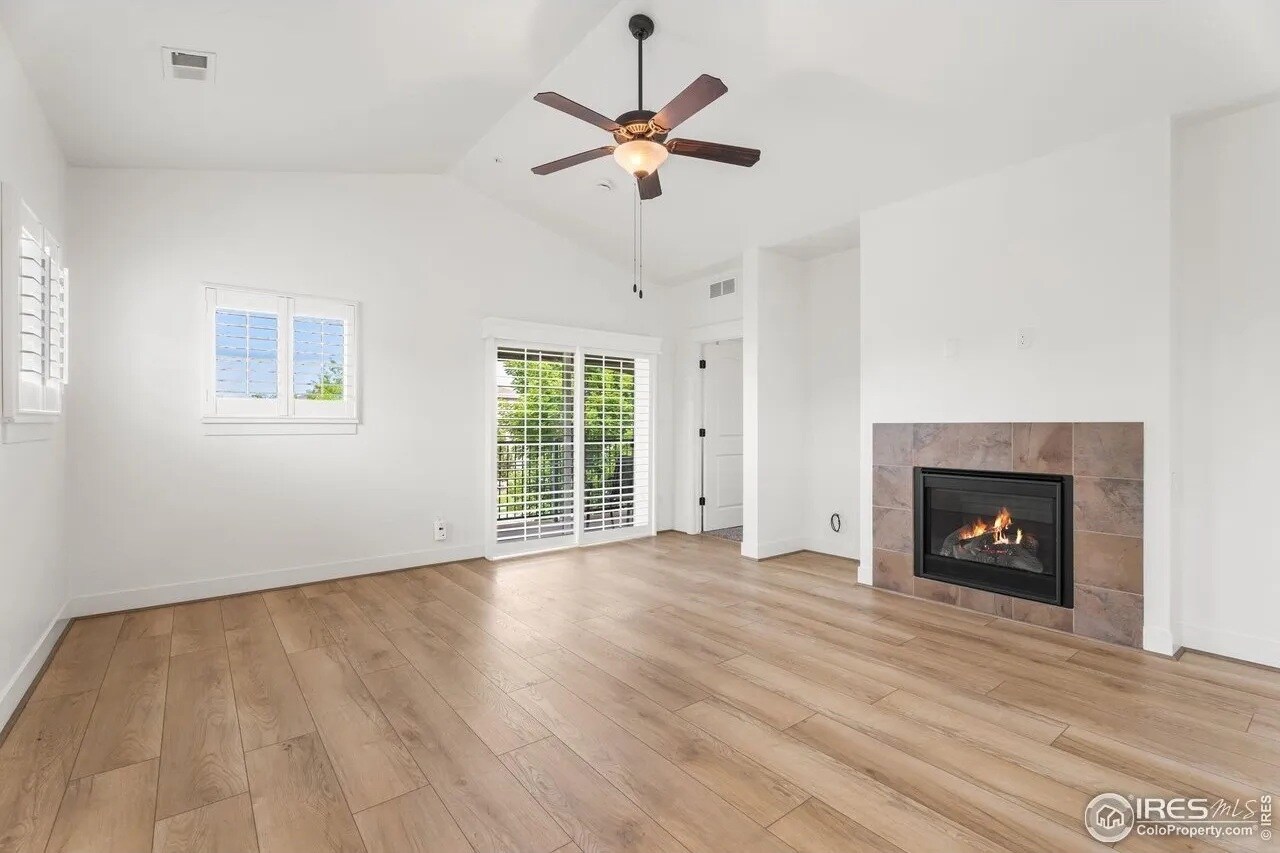 Building Photo - 5020 Cinquefoil Ln