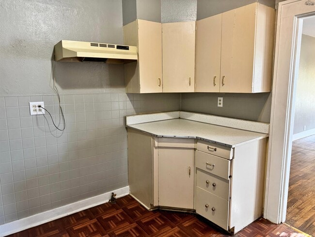 Building Photo - 3102 Cumberland Ave