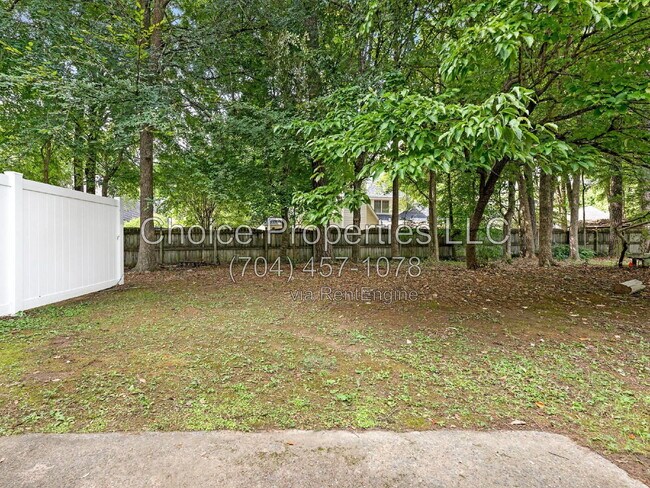 Building Photo - 6701 Bevington Ridge Rd