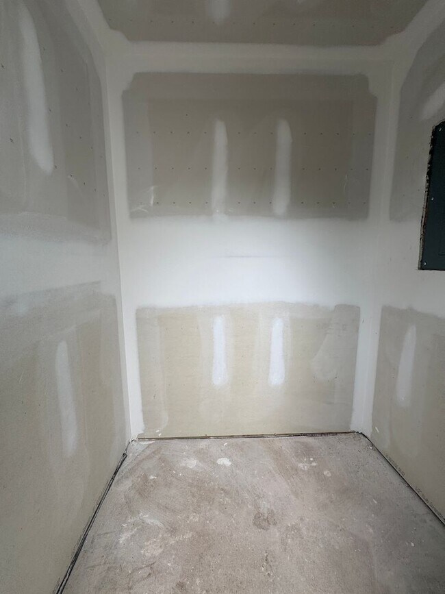 Building Photo - BRAND NEW 3 bedroom 2 bath townhome in the heart of Smyrna