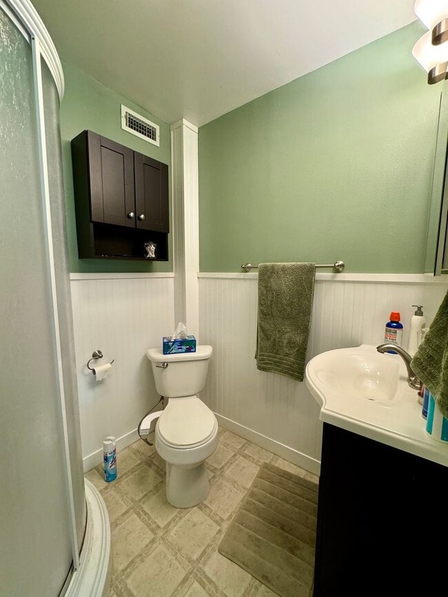 Building Photo - Single Family Home for Rent