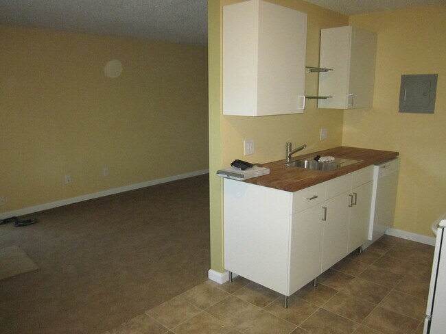 Building Photo - One Bedroom in Wimbledon!