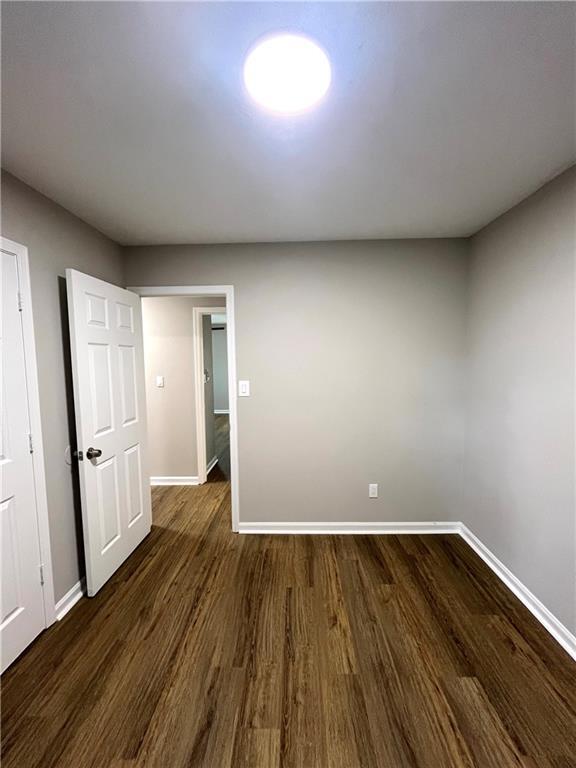 Building Photo - 5843 Summerglen Ln