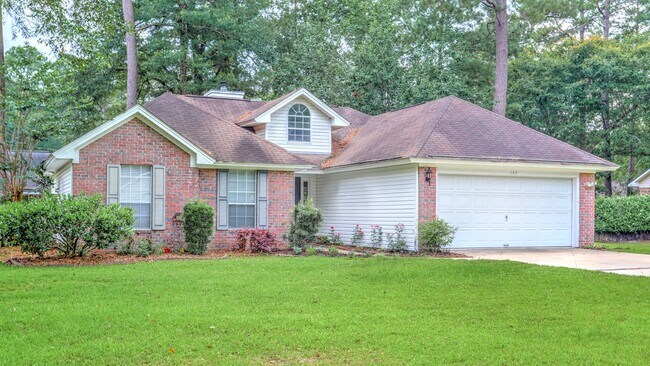 Building Photo - 3 Bedroom 2 Bathroom Home - Hope Creek Subdivision - Richmond Hill