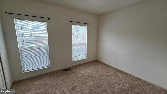 Building Photo - 2441 Old Farmhouse Ct